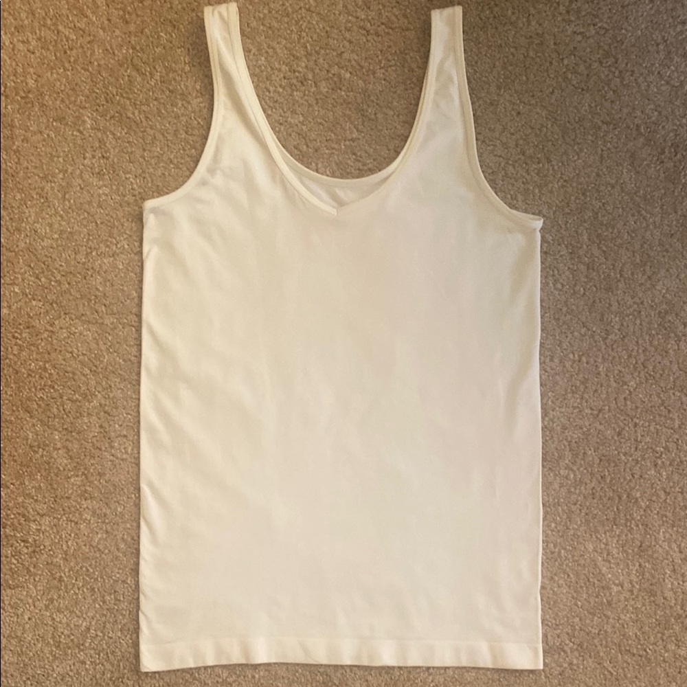 Ellen Tracy White Sleeveless Tank Top